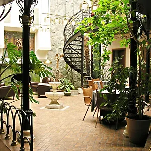 زيارة الفندق