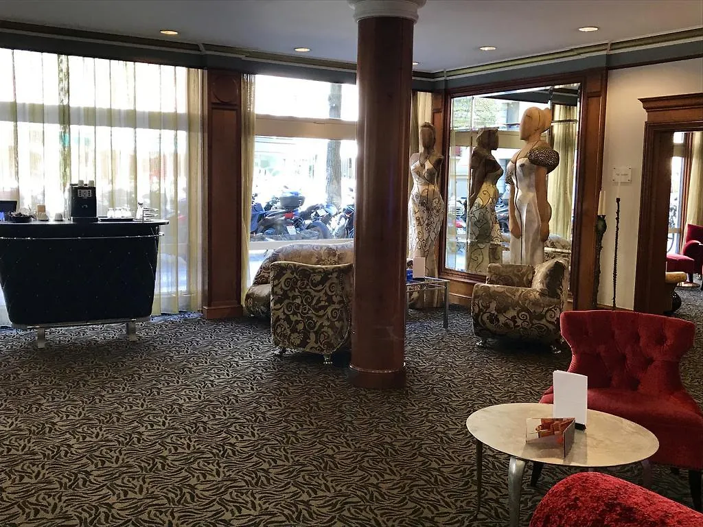 ****  Hotel The New Midi Ginebra Suiza