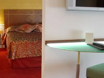 Hotel The New Midi Ginebra 4*,  Suiza